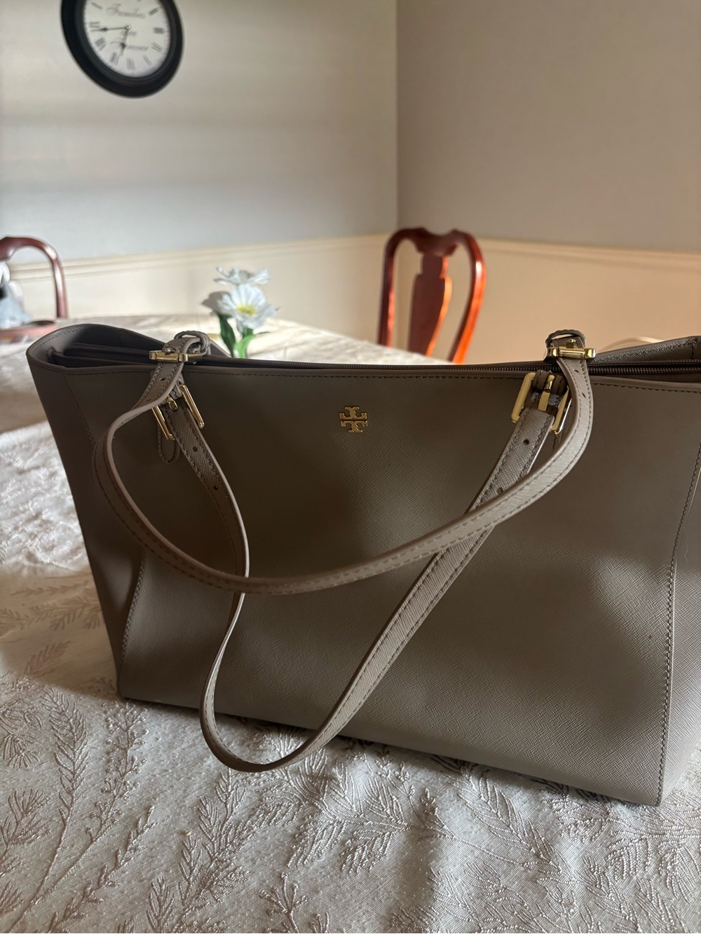 Tory Burch Leather Tote with Gold Logo - Picture 3 of 7